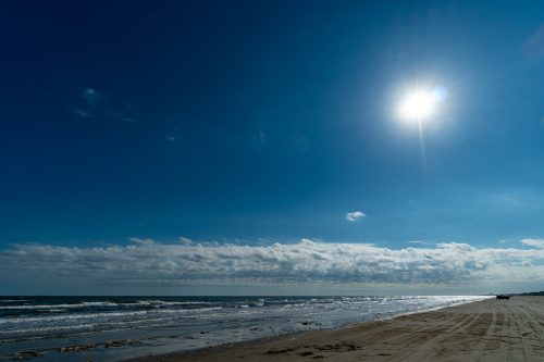 STUNNING PROPERTY JUST ONE LOT BACK FROM THE BEACH IN MAGNOLIA BEACH, TEXAS $19,775 / $199 A MONTH! CAMPING, RVS. NICE OCEAN VIEWS AND REFRESH AIR!