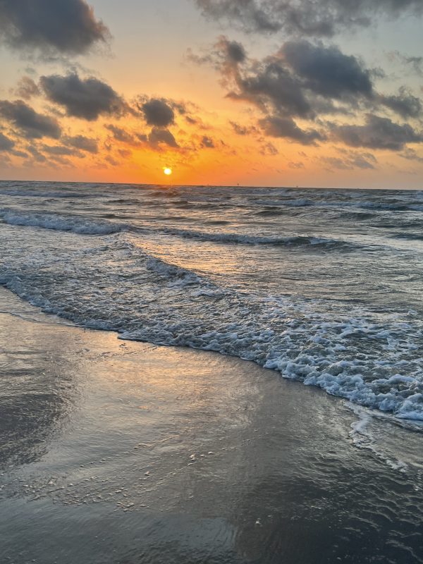 GREAT CHANCE AWAITS! OCEANFRONT PROPERTY ON MAGNOLIA BEACH, TEXAS, ONLY $9,775, WITH MONLTHY PAYMENTS OF $199! RARE FIND! INVESTMENT OPPORTUNITY!