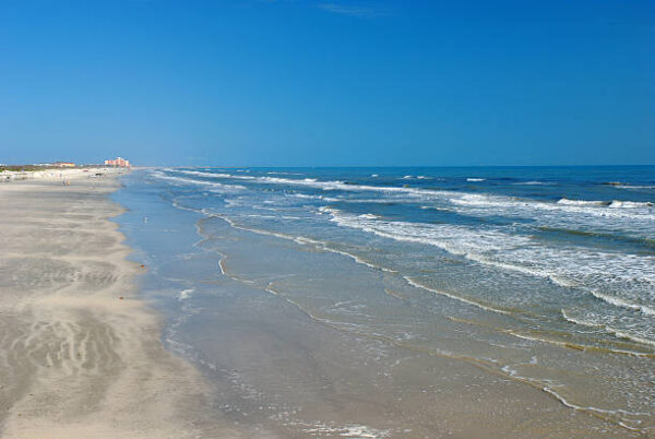 FANTASTIC INVESTMENT OPPORTUNITY! LOVELY TEXAS LOT JUST MOMENTS FROM THE BEACH. ONLY $4,900 CASH! DONT MISS OUT!!